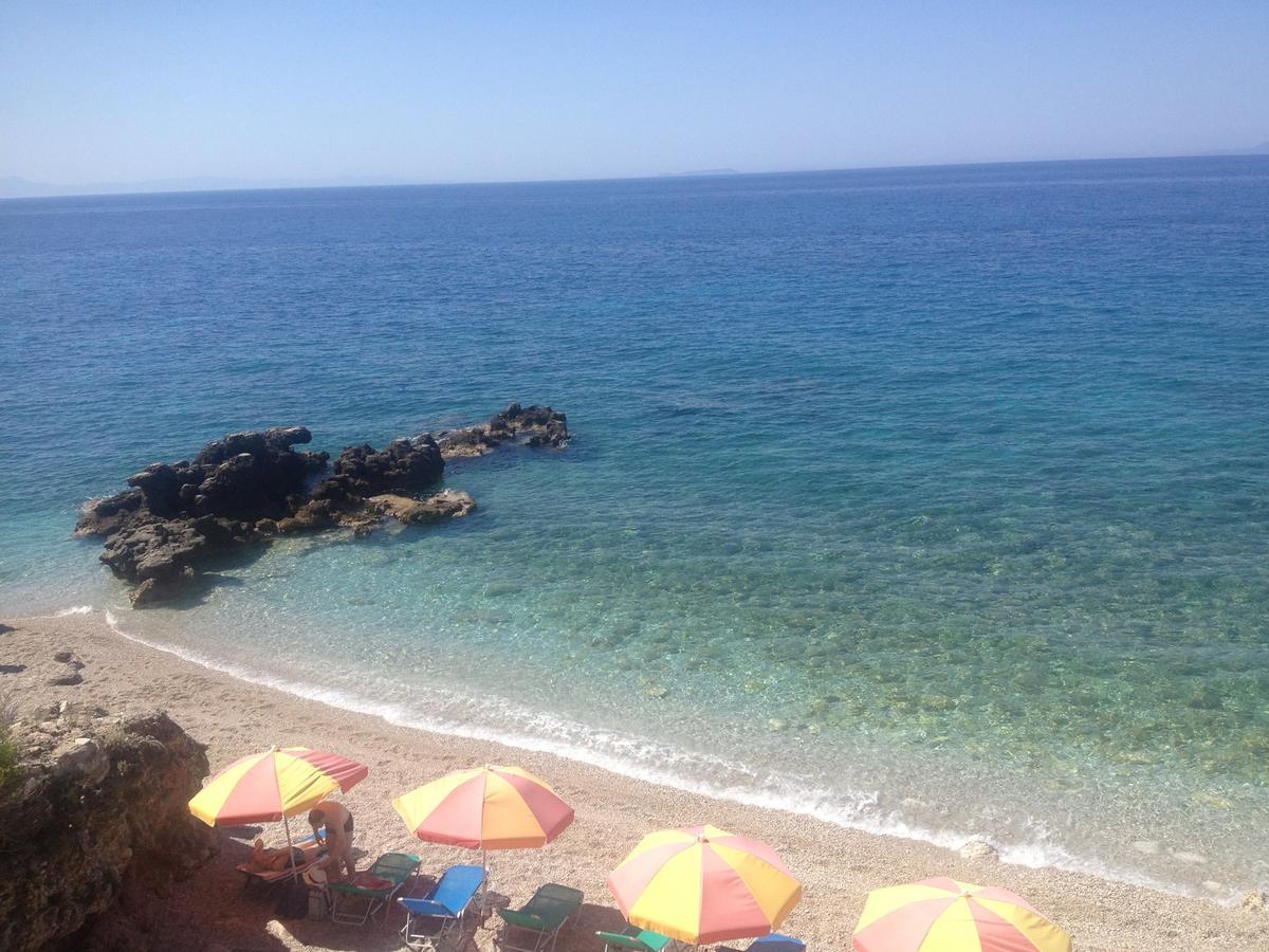 Toneda Seaside Lodge Dhermi